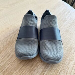 APL Techloom Bliss women’s size 7.5